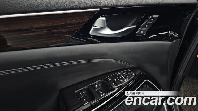 Kia All New K7 Noblesse, 2019 17