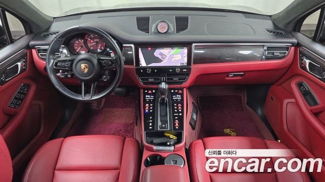 Porsche Macan 95B, 2023 7