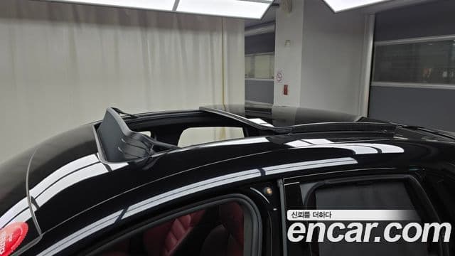 Porsche Macan 95B, 2023 19