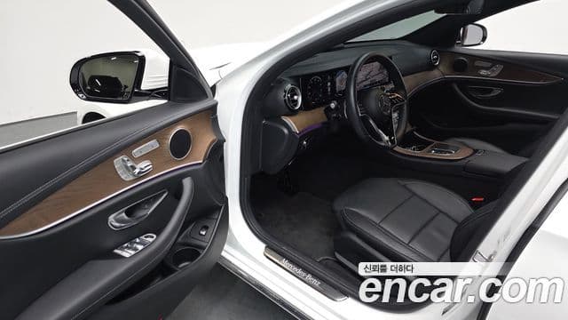 Mercedes-Benz E-класс W213 Exclusive, 2022 11
