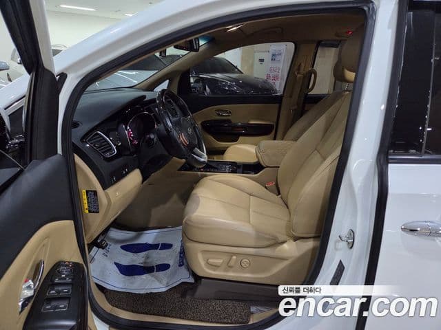 Kia All New Carnival VIP, 2017 6