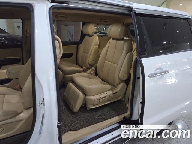 Kia All New Carnival VIP, 2017 7