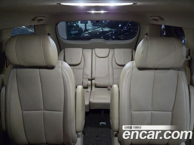 Kia All New Carnival VIP, 2017 8