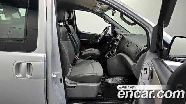 Hyundai Grand Starex CVX Luxury, 2010 10