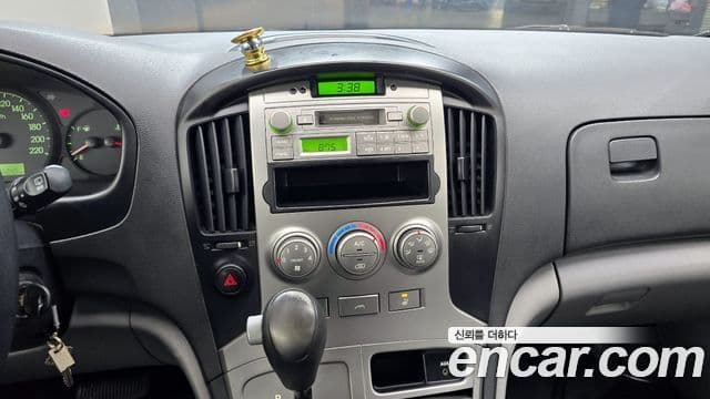 Hyundai Grand Starex CVX Luxury, 2010 15