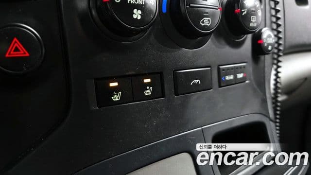 Hyundai Grand Starex CVX Deluxe, 2011 16