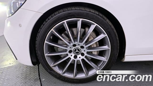 Mercedes-Benz E-класс W213 AMG Line, 2021 все фото