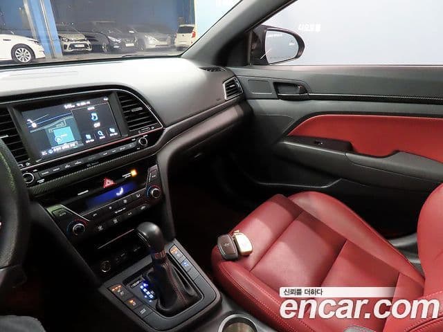 Hyundai Avante AD Extreme Selection, 2018 13