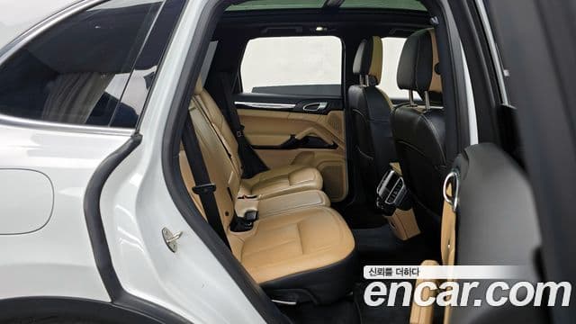 Porsche New Cayenne 958, 2016 12