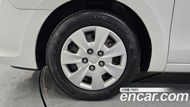 Hyundai i30 1.6 VVT Trendy, 2010 10