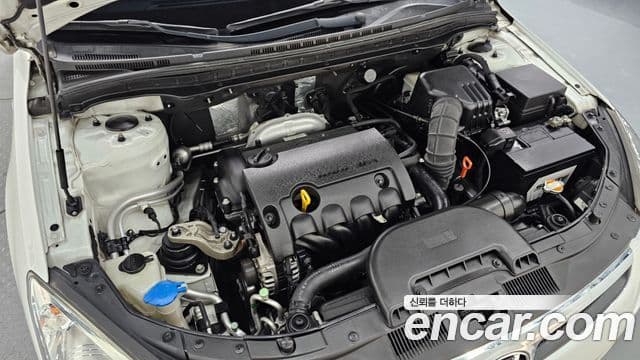 Hyundai i30 1.6 VVT Trendy, 2010 9