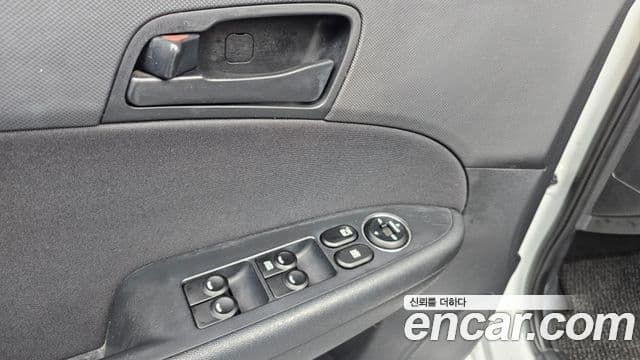 Hyundai i30 1.6 VVT Trendy, 2010 12