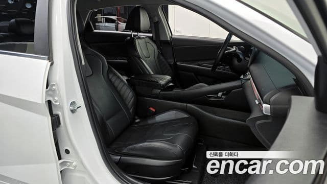 Hyundai Avante (CN7) Inspiration, 2021 10