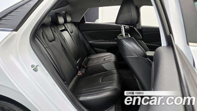 Hyundai Avante (CN7) Inspiration, 2021 12