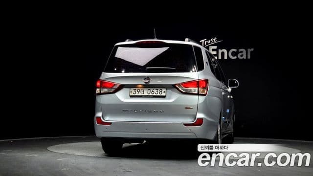 KG모빌리티(SsangYong) Korando 투리스모 4WD TX 9인승, 2016 4