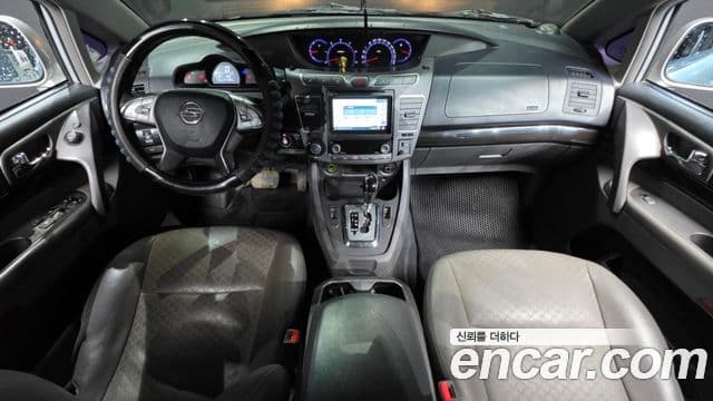 KG모빌리티(SsangYong) Korando 투리스모 4WD TX 9인승, 2016 7