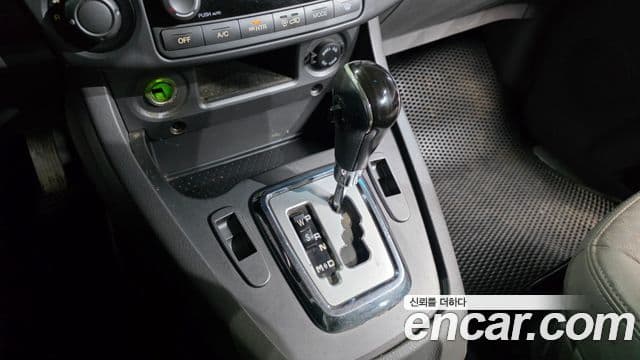 KG모빌리티(SsangYong) Korando 투리스모 4WD TX 9인승, 2016 9