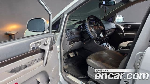 KG모빌리티(SsangYong) Korando 투리스모 4WD TX 9인승, 2016 10