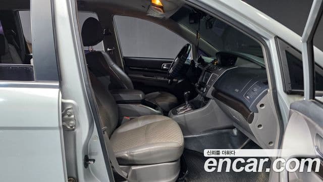 KG모빌리티(SsangYong) Korando 투리스모 4WD TX 9인승, 2016 11