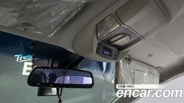 KG모빌리티(SsangYong) Korando 투리스모 4WD TX 9인승, 2016 18