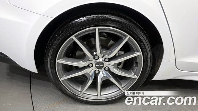 Genesis The / новый New G70, 2023 все фото