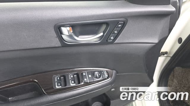 Kia K5 2세대 Noblesse Special, 2016 17