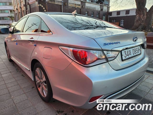Hyundai Sonata гибрид Modern, 2014 7