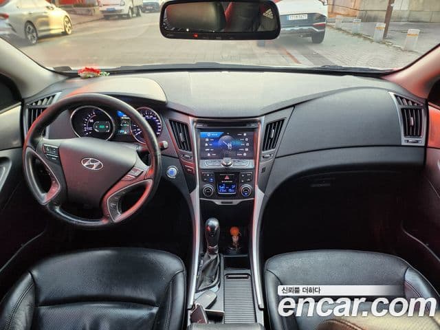 Hyundai Sonata гибрид Modern, 2014 10
