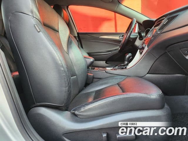 Hyundai Sonata гибрид Modern, 2014 13