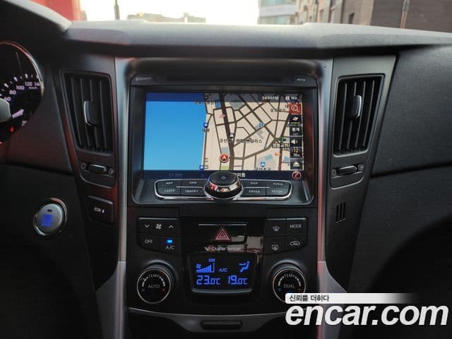 Hyundai Sonata гибрид Modern, 2014 16