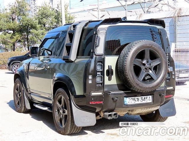 Land Rover Defender (L663) 90 D250 SE, 2022 3