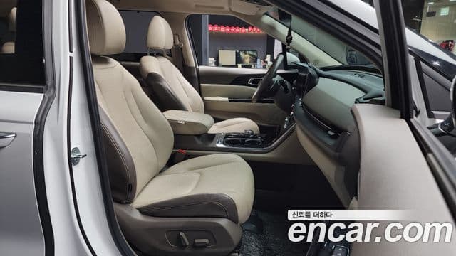 Kia Carnival 4세대 Signature, 2021 11