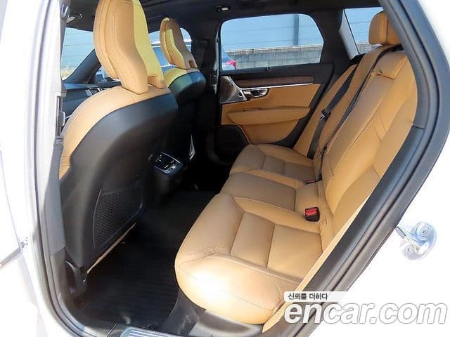 Volvo V90 Cross Country B5 Ultimate AWD, 2024 6