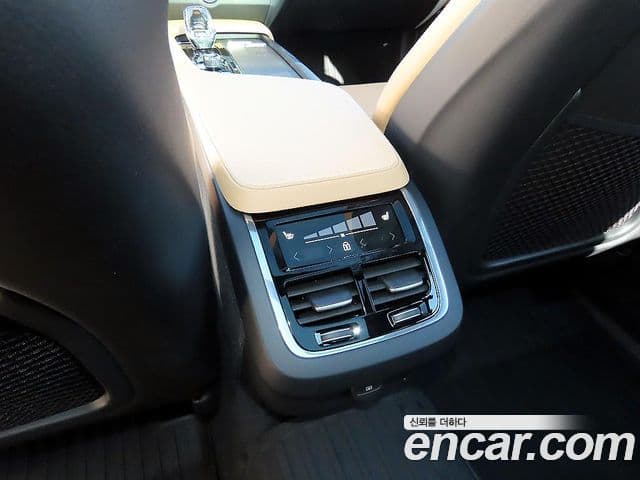 Volvo V90 Cross Country B5 Ultimate AWD, 2024 15