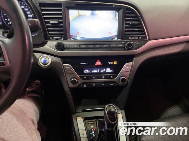 Hyundai Avante AD Modern, 2016 15