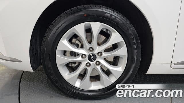 Kia K8 Standard(таксомоторный тип), 2023 все фото