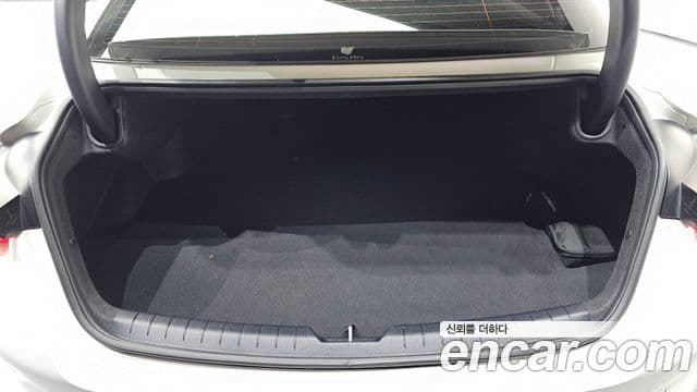 Kia K8 Standard(таксомоторный тип), 2023 20