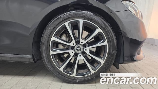 Mercedes-Benz E-класс W213 Avantgarde, 2020 все фото