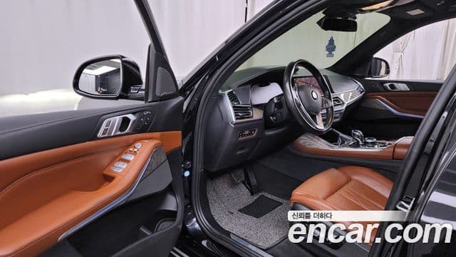 BMW X7 (G07) xDrive 30d Design Pure Excellence first Edition 7인승, 2019 10