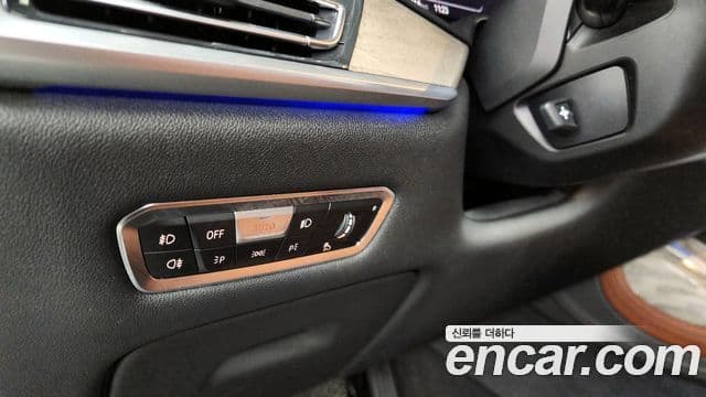 BMW X7 (G07) xDrive 30d Design Pure Excellence first Edition 7인승, 2019 16