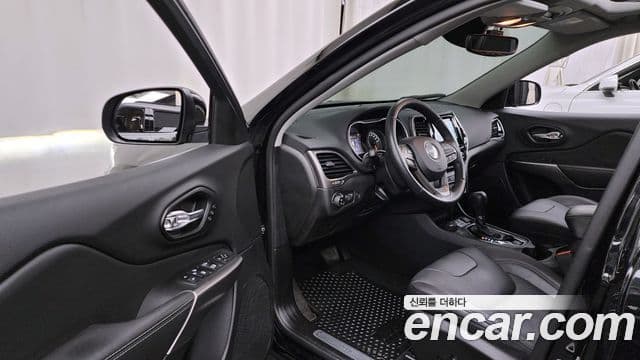 Jeep Cherokee(KL) 2.4 Limited AWD, 2021 10