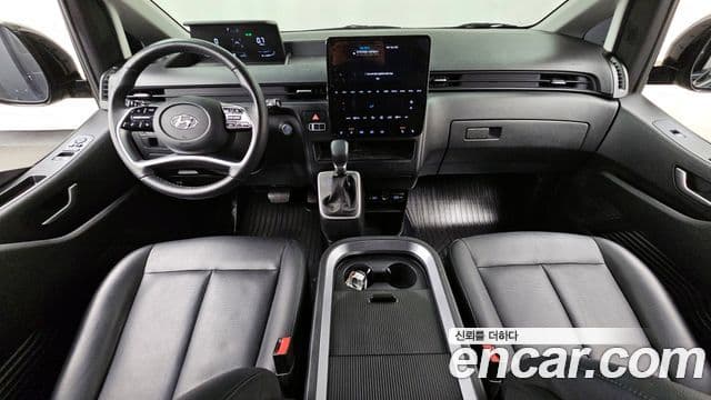 Hyundai Staria Modern, 2023 7