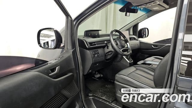 Hyundai Staria Modern, 2023 10