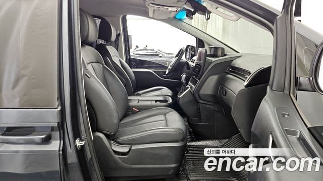 Hyundai Staria Modern, 2023 11