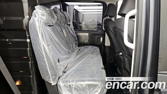 Hyundai Staria Modern, 2023 12