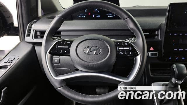 Hyundai Staria Modern, 2023 13