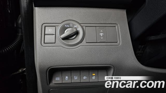 Hyundai 쏠라티 Deluxe, 2024 17