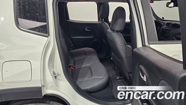 Jeep Renegade 2.4 Limited, 2020 12