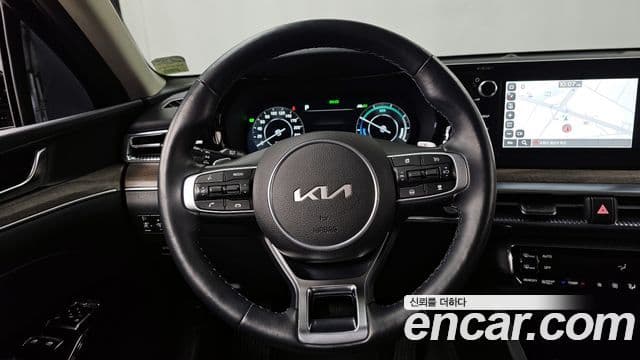 Kia K5 гибрид 3세대 Noblesse, 2023 13