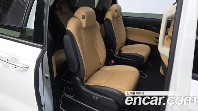 Kia Carnival 4세대 Signature, 2023 11